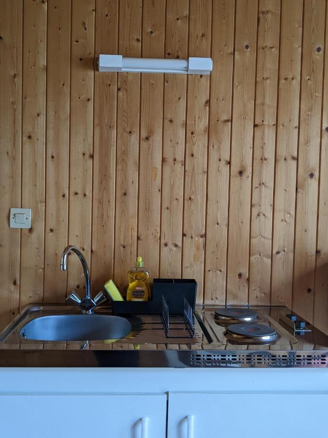 Au Petit Chalet D'Illiers Combray - Salle D'Eau Uniquement エクステリア 写真